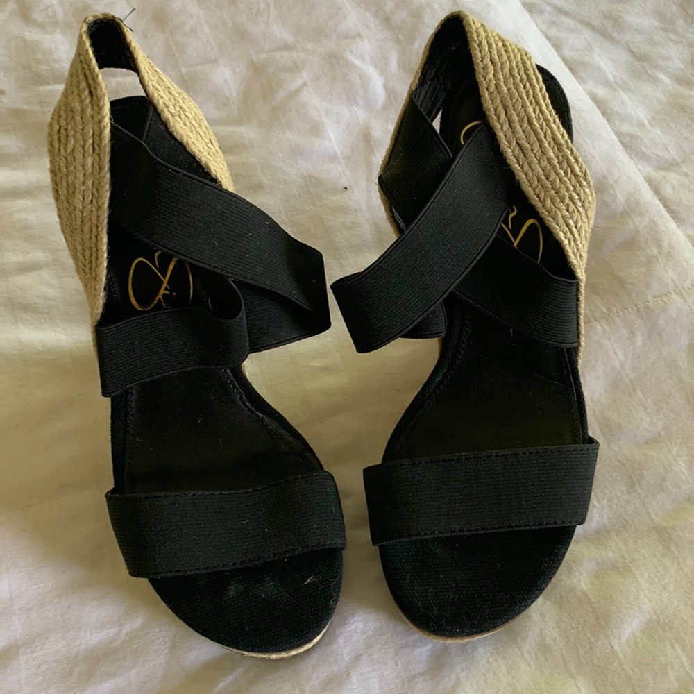 Blank and jute wedge sandals